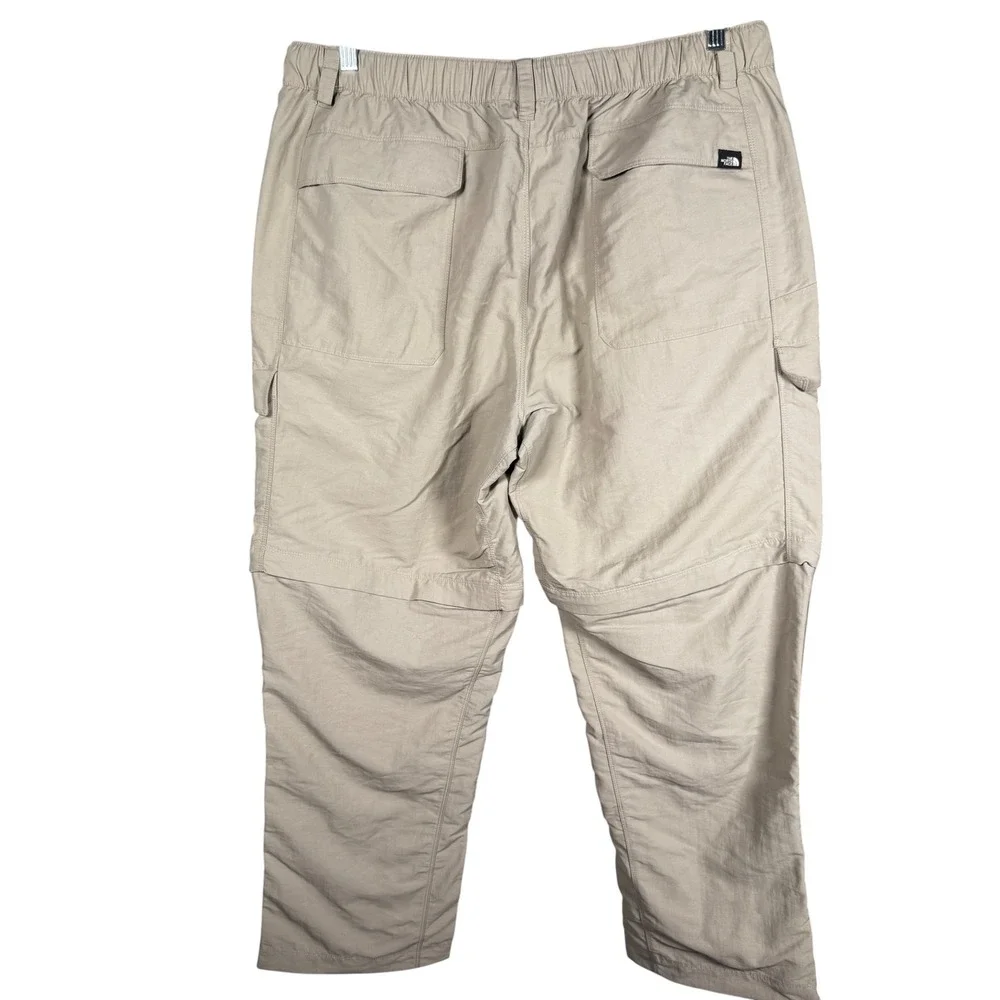 The North Face Convertable Hiking Cargo Pants Khaki Zip Off Legs‎ Mens XL Hiking